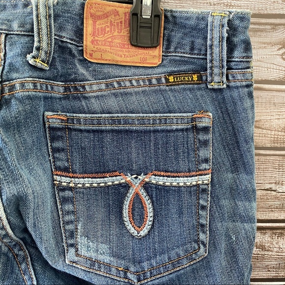 Lucky Brand Berkeley Crop Embroidered Pocket Jeans - Picture 9 of 14